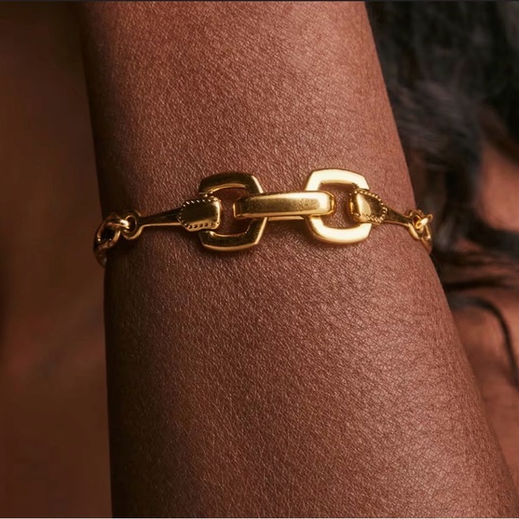 Kendra Scott Beau Link Bracelet in Vintage Gold - Picture 3 of 12